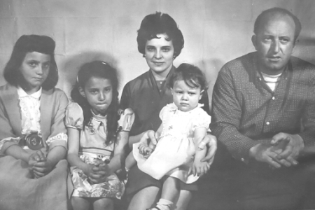 Sharon Suzanne White, Maxine Rachel White, Rachel "Rae" (Silva) White, baby Roberta Lee White and Robert William "Bob" White, Provincetown (1962). Courtesy of Rachel White.